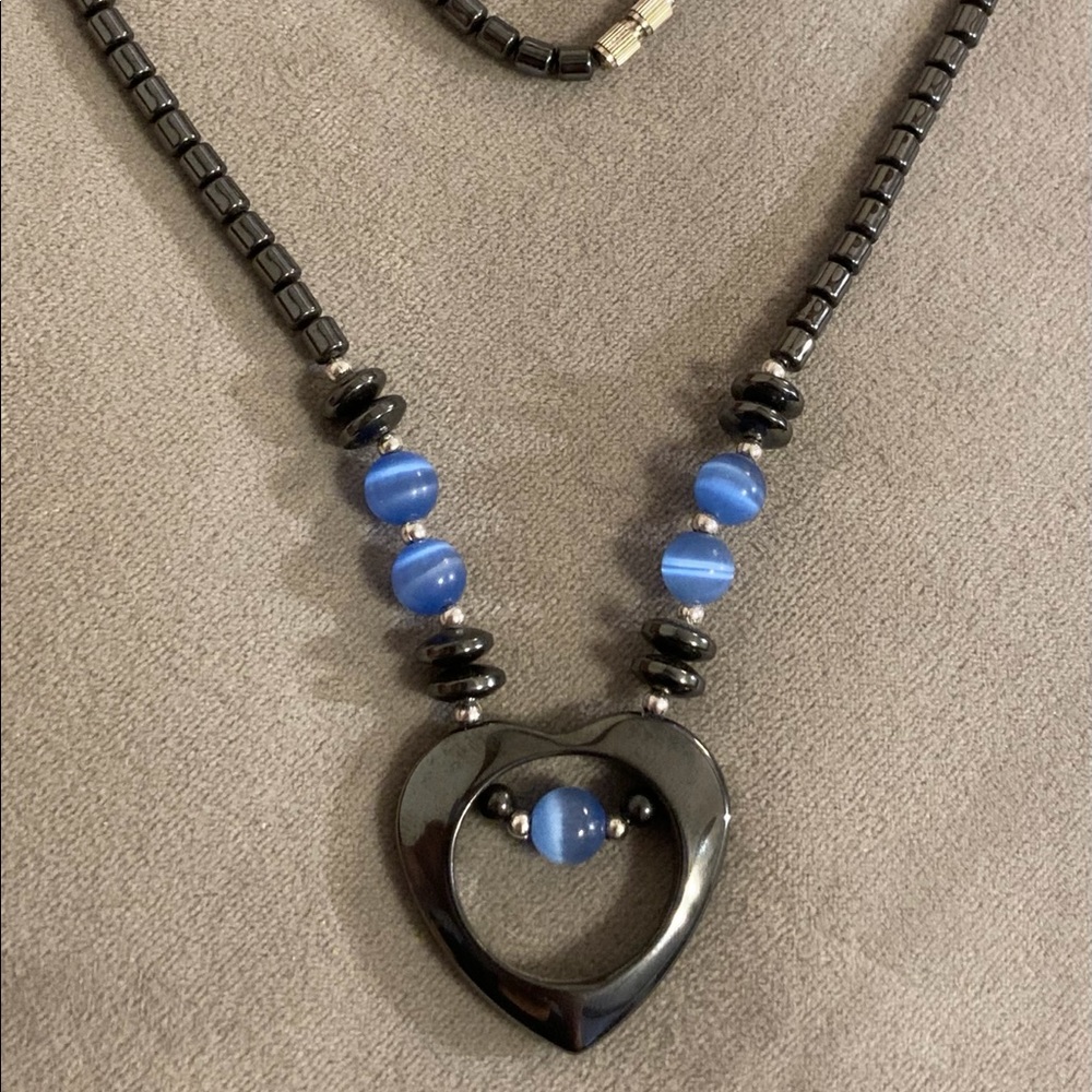 4/$10 Hematite Heart & Blue Cats Eye Necklace